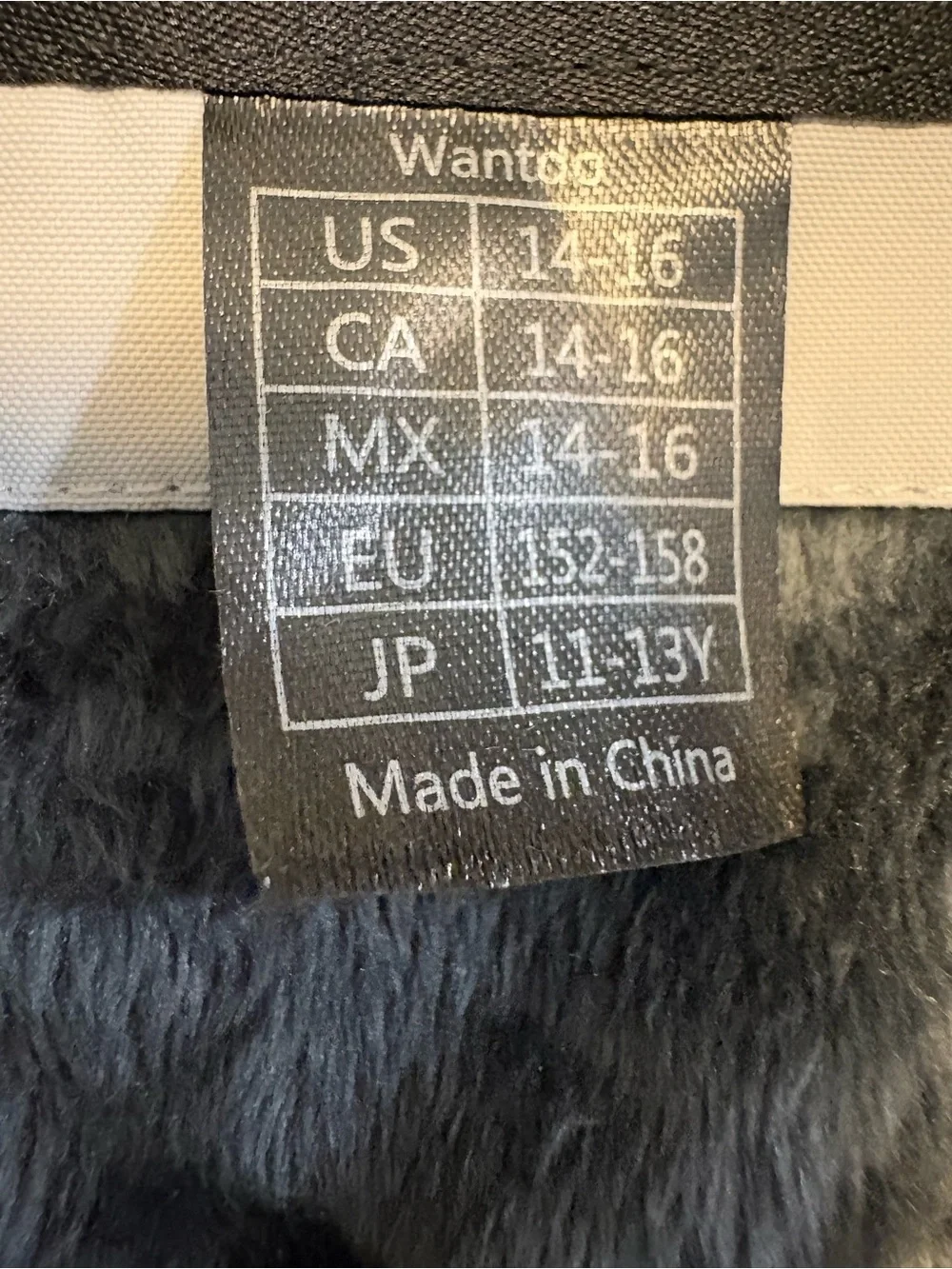 Kids Light Gray Hooded Puffer Ski/Snow Jacket w/Faux Fur Trim 14-16 LIKE NEW $99
